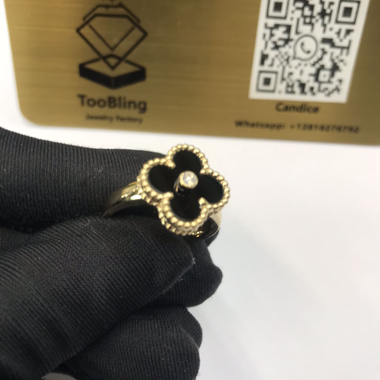 Copy 18K Yellow Gold Van Cleef Arpels Onyx Diamond Vintage Alhambra Ring VCARA41000