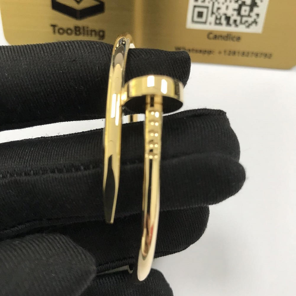 18K Gold Fake Cartier Nail Bracelet Copy B6048217 (2) 18K Gold Fake Cartier Nail Bracelet Copy B6048217
