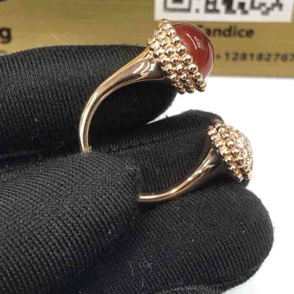 Van Cleef Arpels Perlee Couleurs Between the Finger Ring