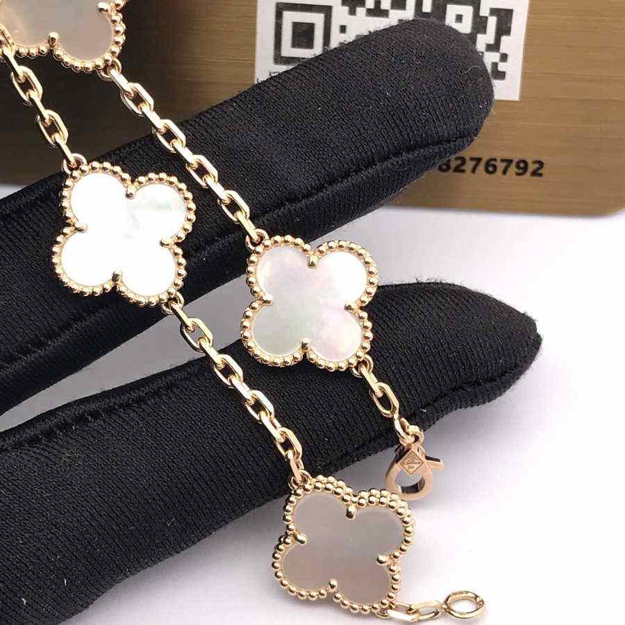 VCA 5 Motif Bracelet Mother of Pearl 18K Gold (4) VCA 5 Motif Bracelet Mother of Pearl 18K Gold