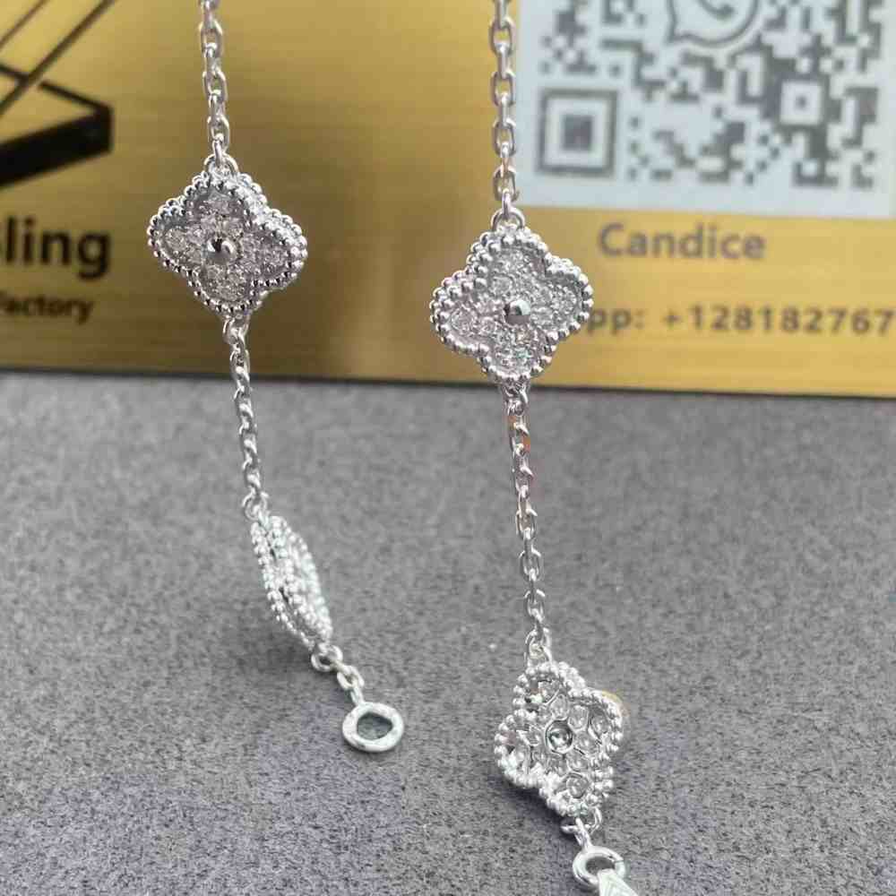 VCA Sweet Alhambra Diamond Bracelet 18K White Gold VCARO85700 (3) VCA Sweet Alhambra Diamond Bracelet 18K White Gold VCARO85700